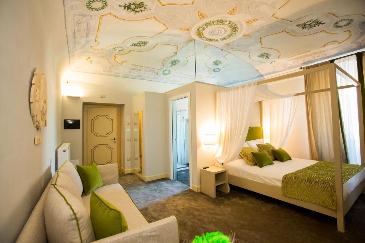 Palazzo Franceschini Hotel Cascia Exterior photo